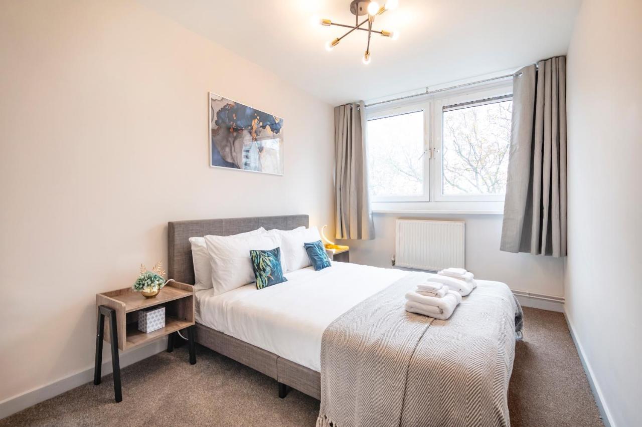 Lovely 4 Bedroom Flat In Wandsworth- Лондон Экстерьер фото
