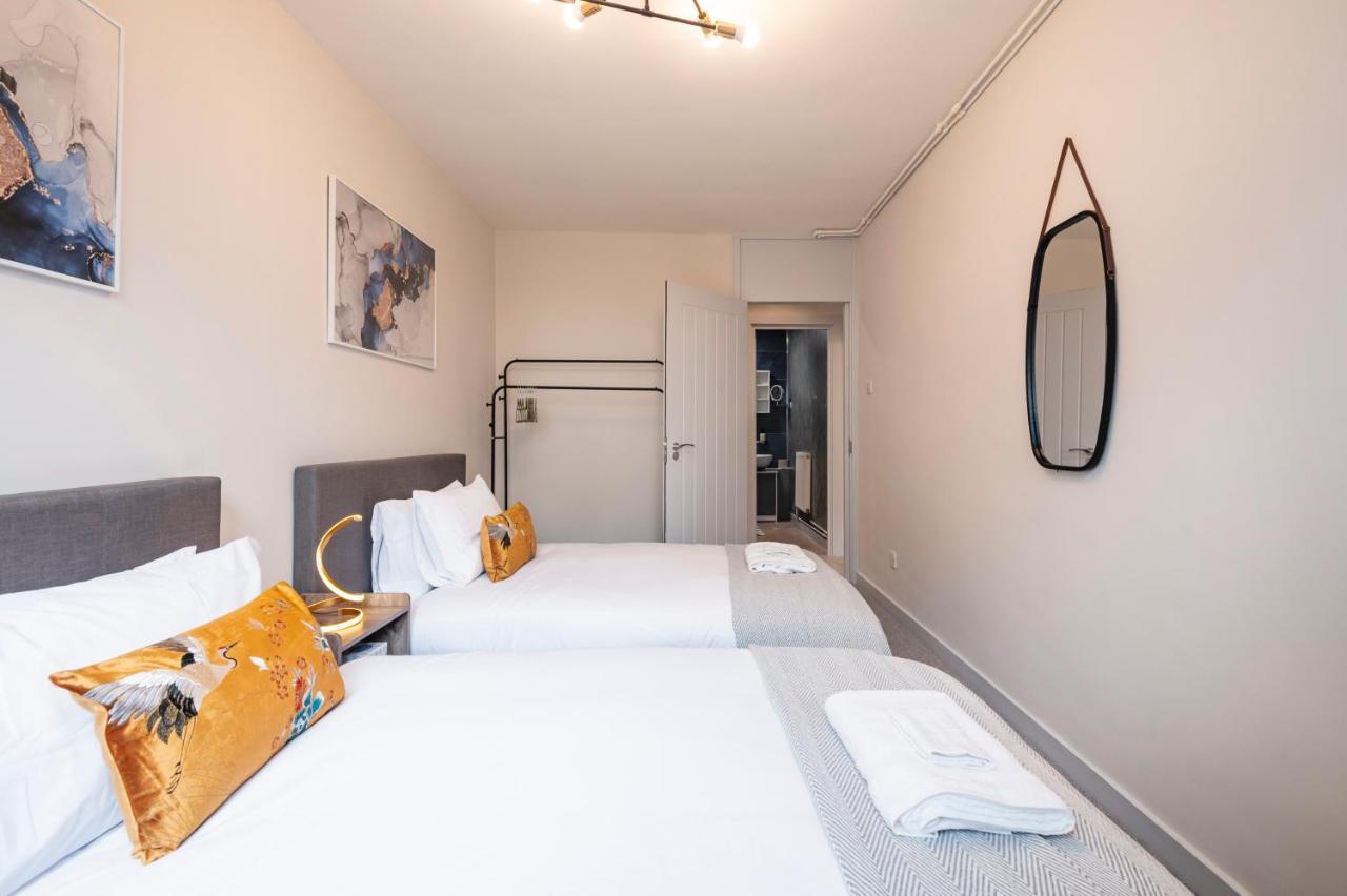 Lovely 4 Bedroom Flat In Wandsworth- Лондон Экстерьер фото