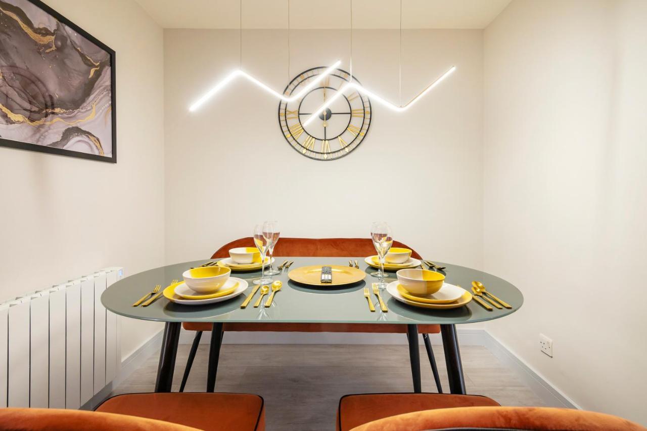 Lovely 4 Bedroom Flat In Wandsworth- Лондон Экстерьер фото